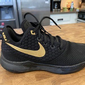 Nike LeBron Witness 3 Sneakers